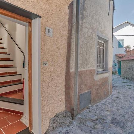Casa Nonna Nella Villa Marina dʼMarina dʼAndora Kültér fotó